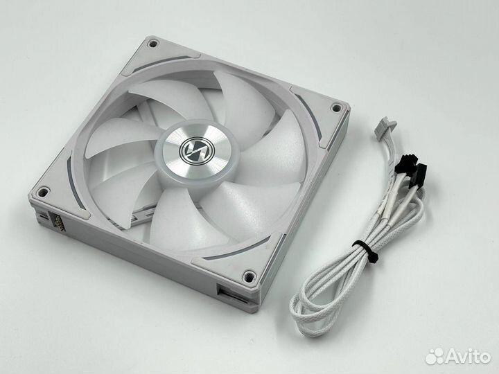 Вентиляторы Lian Li UNI FAN AL140 V2 White