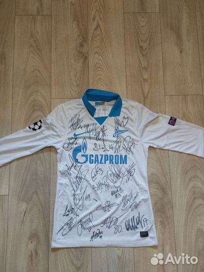 Автографы футболистов фк Зенит