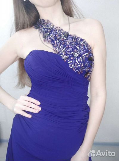 Вечернее платьев