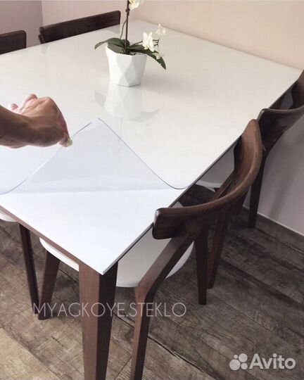 Силиконовая прозрачная скатерть