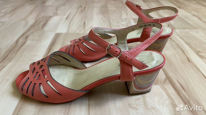 Босоножки respect 38