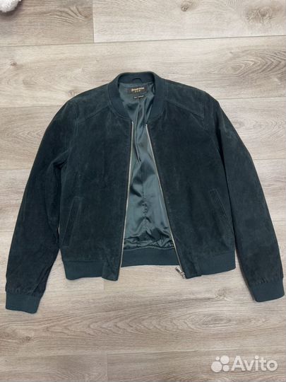 Бомбер кожаный Stradivarius