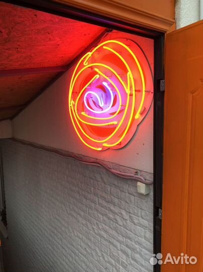 Неоновая вывеска бу цветок