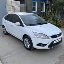 Ford Focus 1.6 MT, 2010, 180 000 км, с пробегом, цена 590 000 руб.