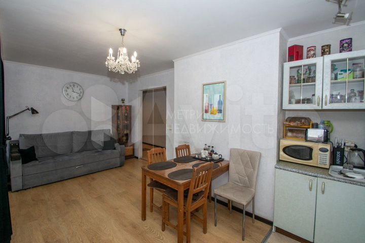 2-к. квартира, 62 м², 8/10 эт.