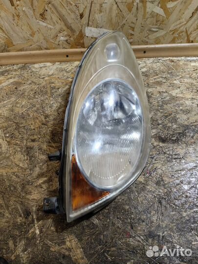 Фара Левая Ниссан ноте ноут note E11