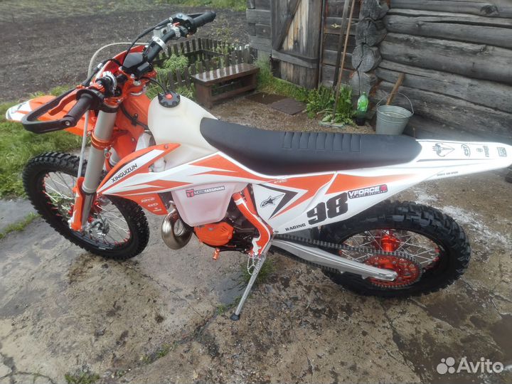 Мотоцикл Ксингузин мт250 ланза