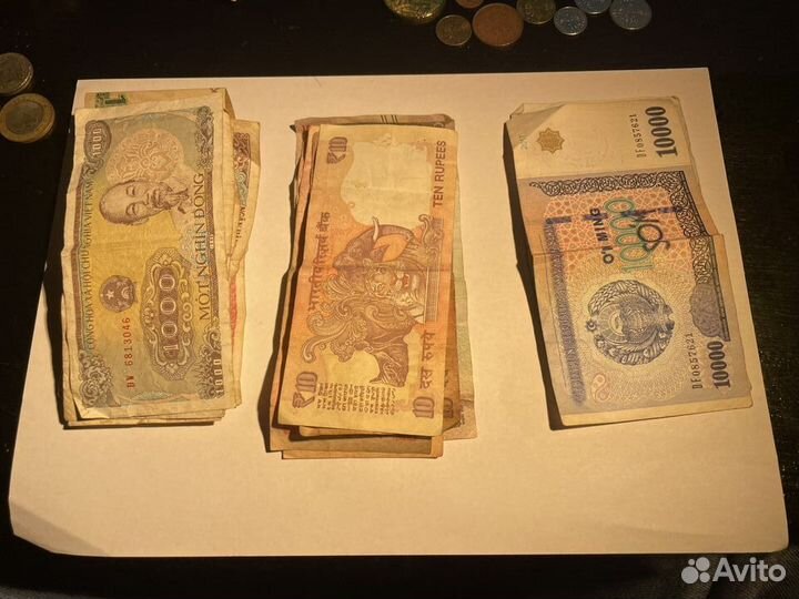 Монеты и купюры разных стран