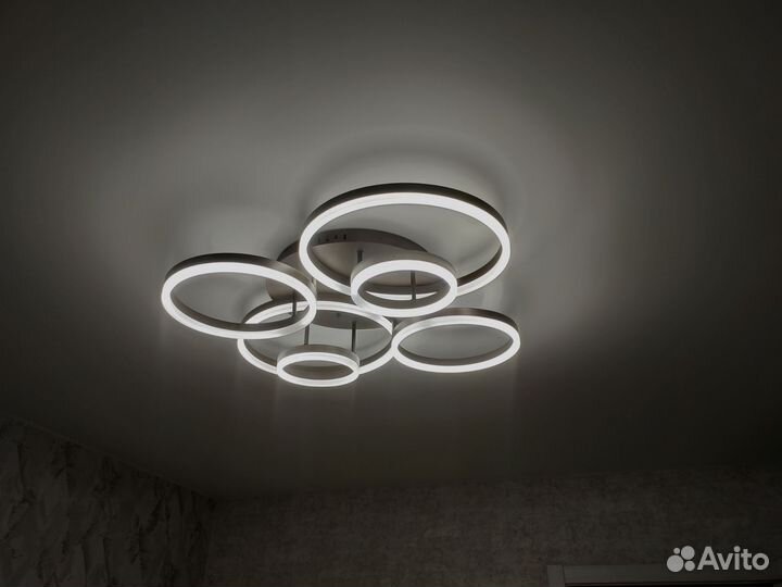 Люстра потолочная светодиодная с пультом