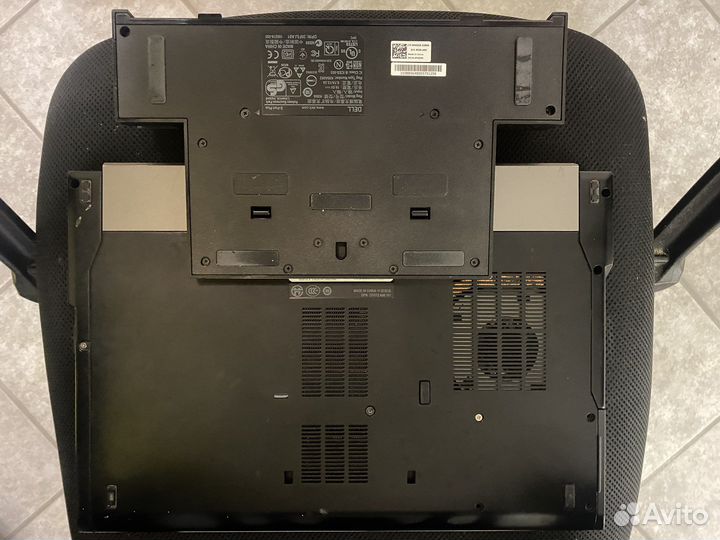 Игровой ноутбук dell на i5+доксанция отл состояние