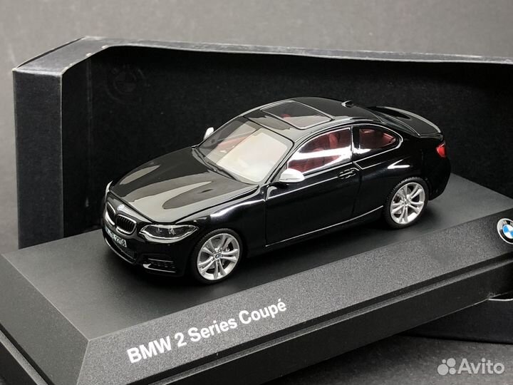 BMW 2er Minichamps 1:43