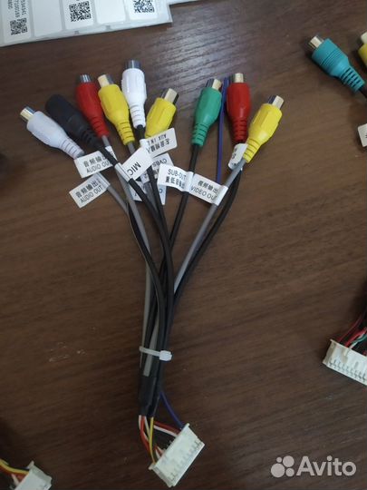 Кабель RCA 20pin. Линейный выход для автомагнитолы