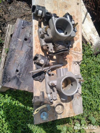 Дроссельная заслонка