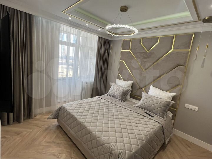 4-к. квартира, 98 м², 4/6 эт.