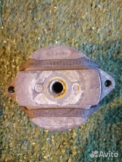 Опора кпп (подушка) 8E0399151AP Audi A4 B7 8ED 8K2