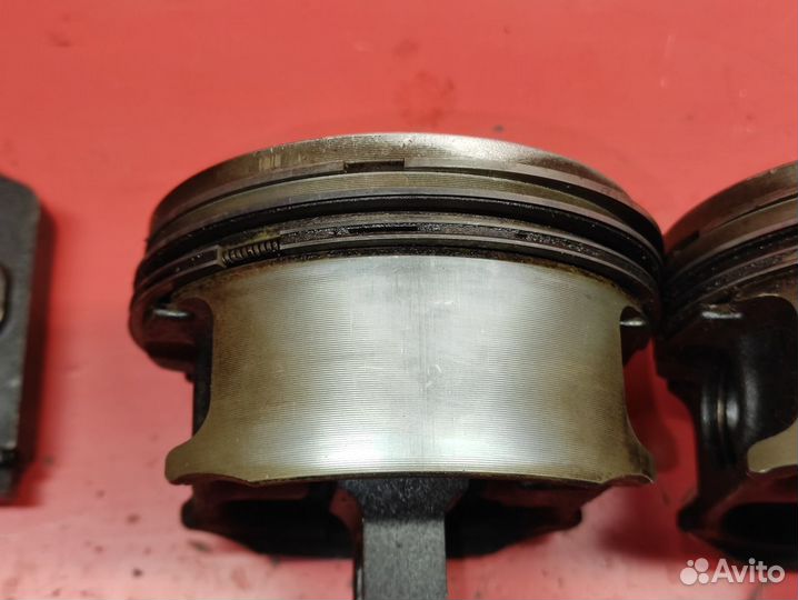 Поршень и шатун Jaguar XJ8; XK8 4.0 AJ26