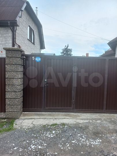 Дом 145 м² на участке 8 сот.