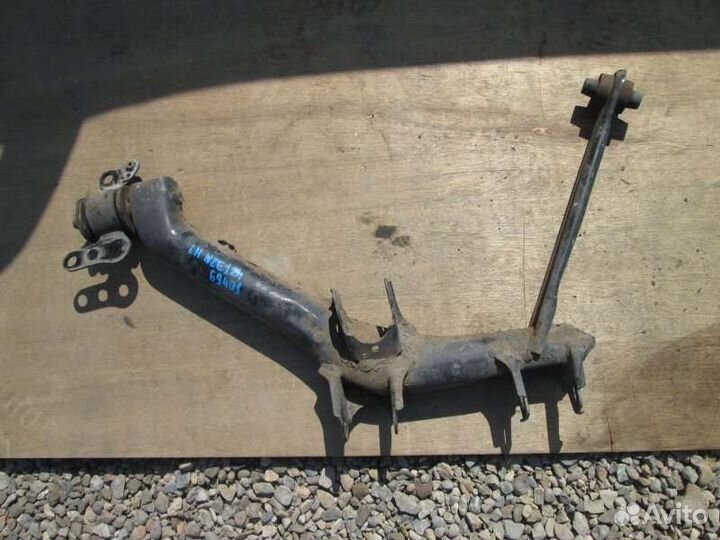 Рычаг задний левый Toyota Corolla Fielder NZE124