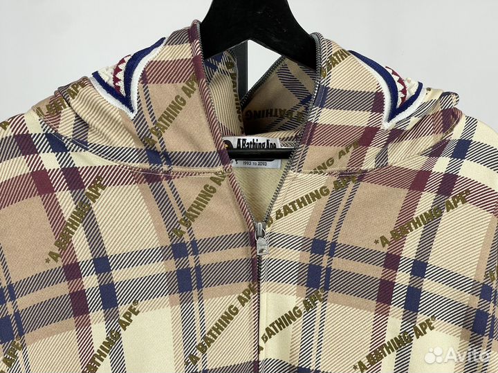 Зипка Bape Shark luxe burberry