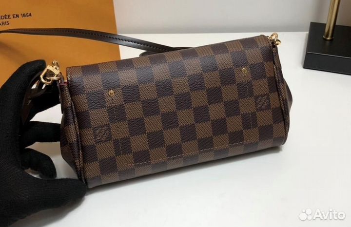 Клатч женский Louis Vuitton Favorite