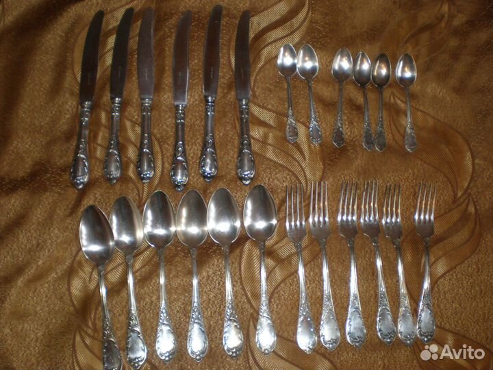 Старинные столовые приборы 