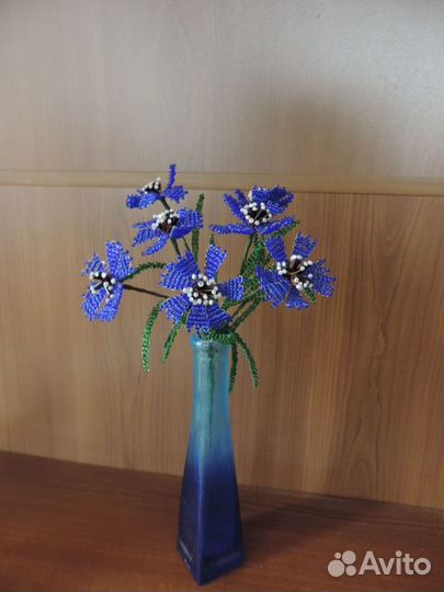 Васильки из бисера в вазе, рост 30 см