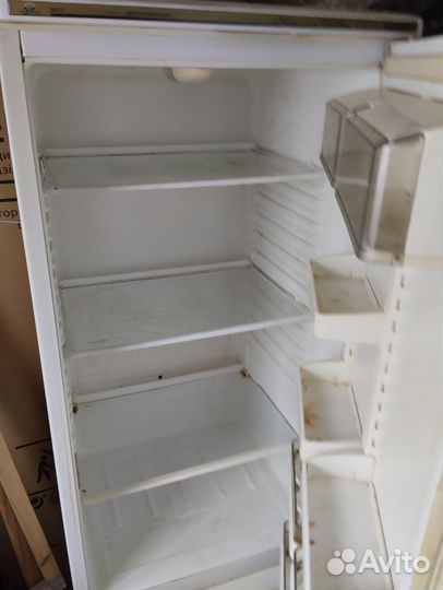 Холодильник атлант бу пр запчастям