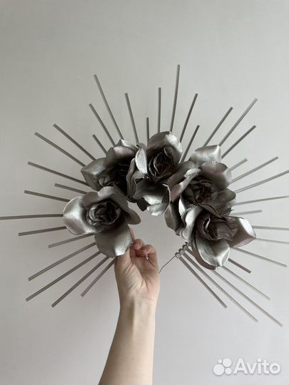 Ободок с цветами и лучами