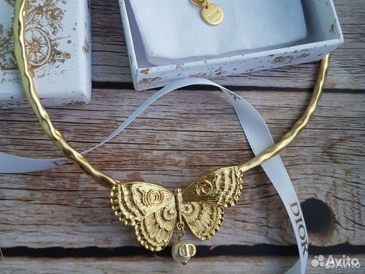 Колье Dior с бабочкой