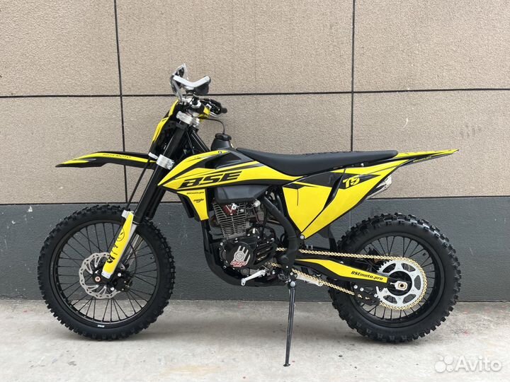 Кроссовый мотоцикл BSE T5 Yellow Twister (015)