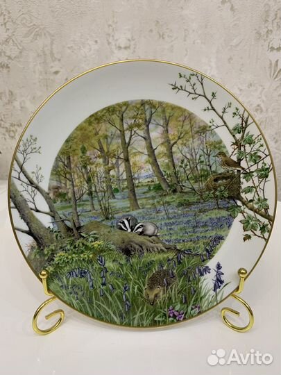 Royal Worcester Месяцы года тарелки