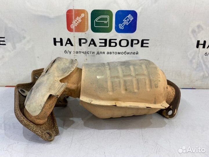 Коллектор выпускной правый Toyota Camry XV50