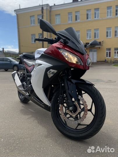 Kawasaki ninja 300