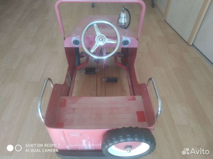 Детский автомобиль