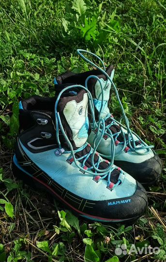 Горные ботинки