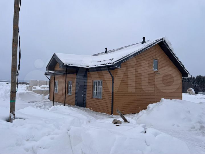 Дом 90 м² на участке 8 сот.