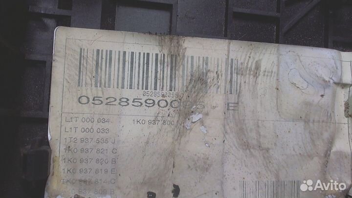 Блок предохранителей Volkswagen Touran, 2006