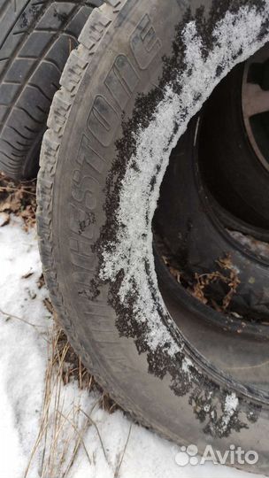 Bridgestone Ice Cruiser 7000 215/60 R17