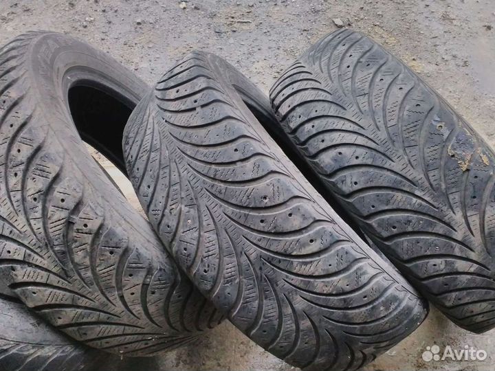 Goodyear UltraGrip Extreme 205/60 R16