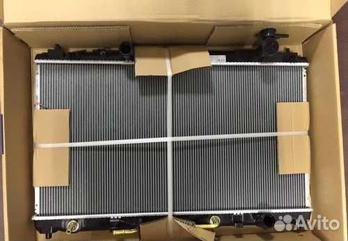 Радиатор охлаждения Toyota Camry v40