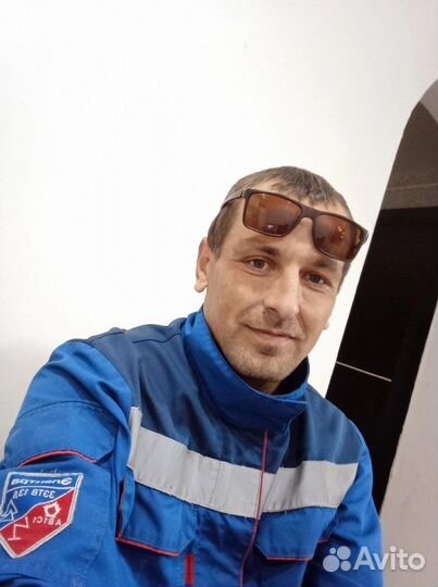 Электромонтажник