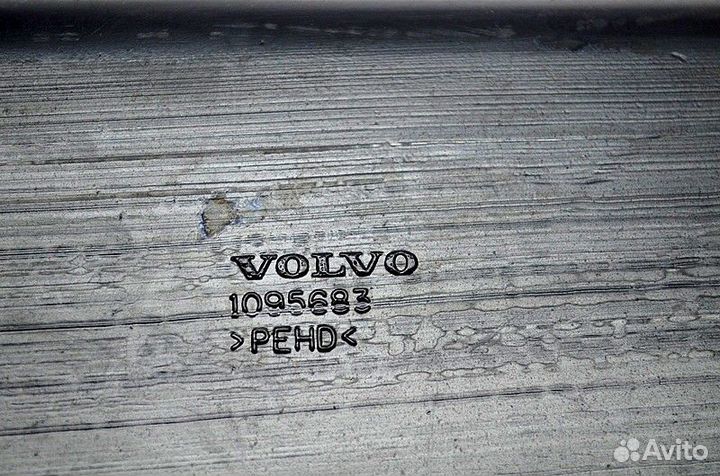 Воздушная трубка за торпедой volvo FH12 1-seeria