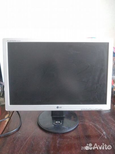 Монитор Samsung