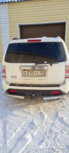 Защитный обвес из нержавеющей стали на Honda Pilot