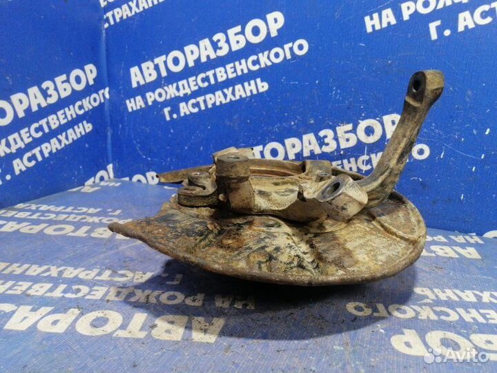 Задний левый поворотный кулак Mercedes-Benz W220