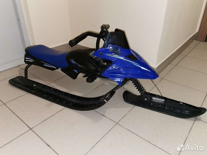 Снегокат Yamaha Nytro Hubster (синий)