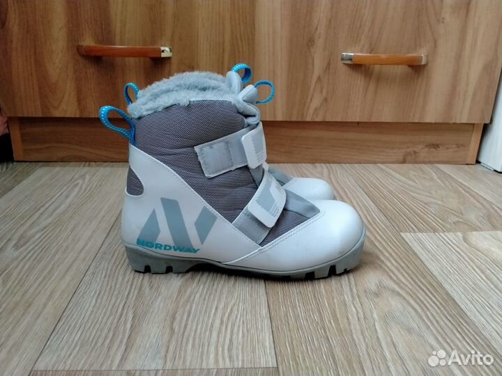 Лыжные ботинки Nordway 35 размер