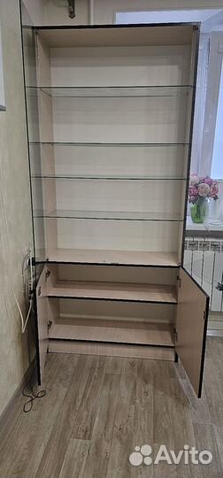 Шкаф-витрина