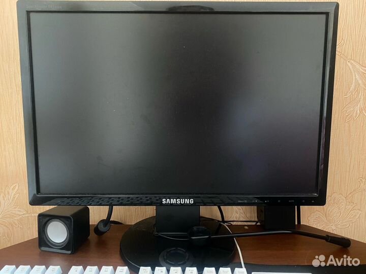 Монитор Samsung 19 дюймов