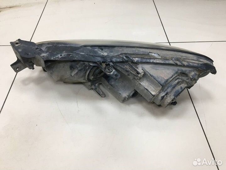 Фара правая Mazda CX-7